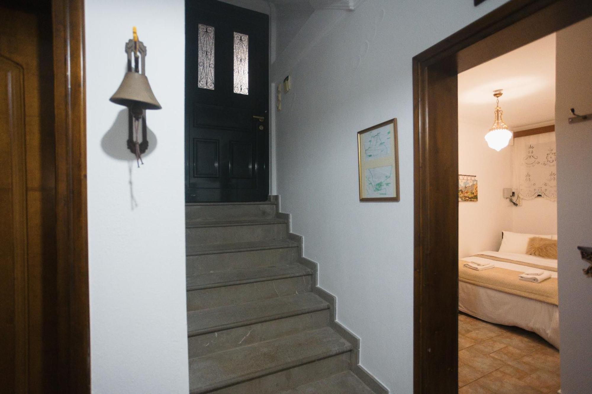 Billiard Home In Trikala Zewnętrze zdjęcie